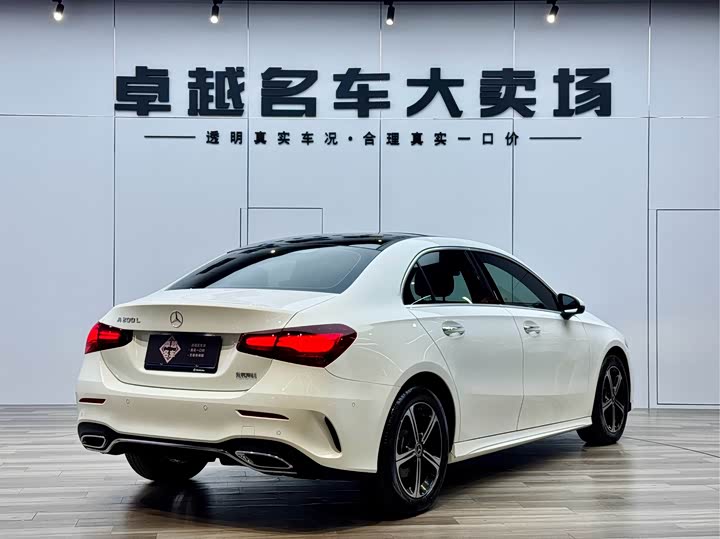 Фото 4 - Mercedes-Benz A-Class