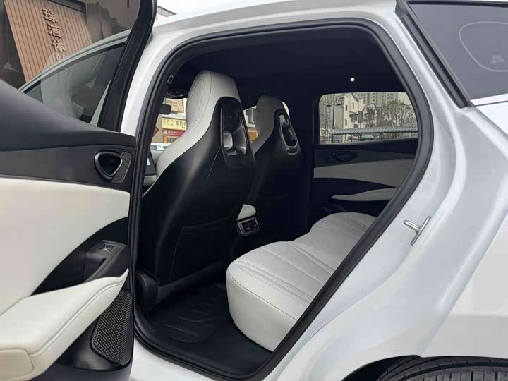 Фото 9 - BYD Seal 06 Hybrid/EV