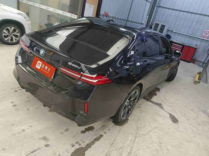 Фото 4 - BMW 5 Series