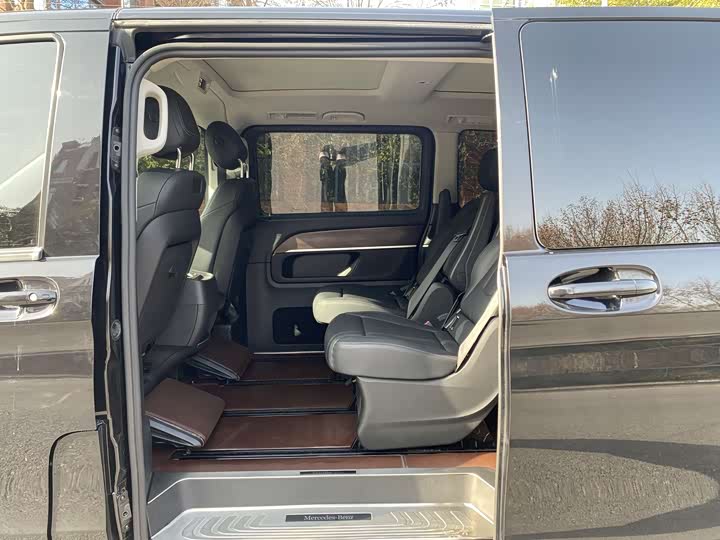 Фото 4 - Mercedes-Benz V-Class