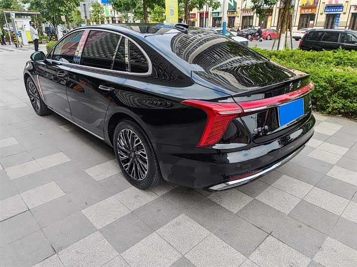 Фото 7 - Hongqi H5