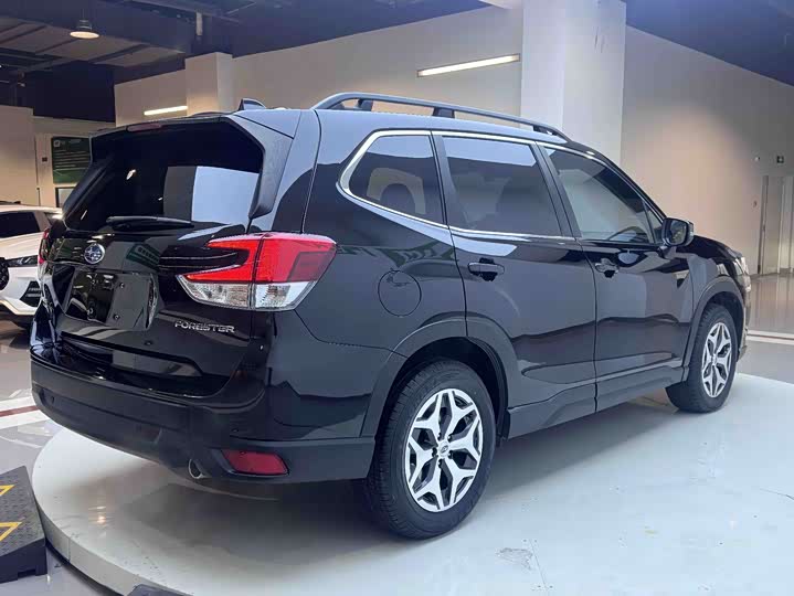 Фото 6 - Subaru Forester