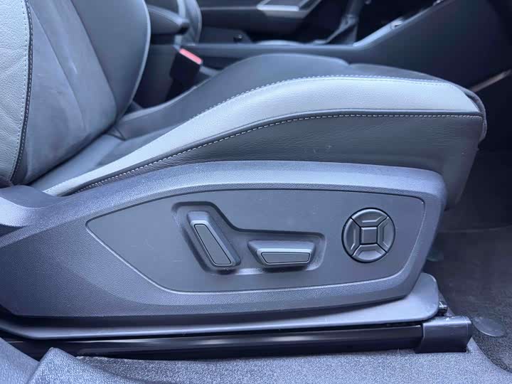 Фото 9 - Subaru Forester