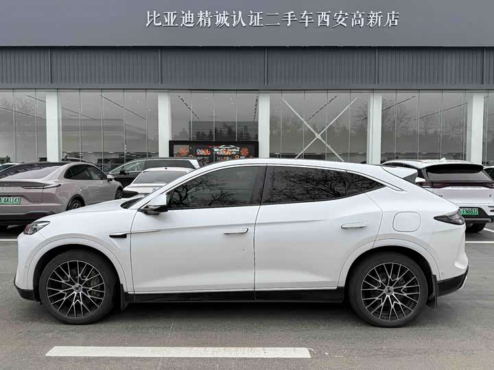 Фото 2 - Denza N7