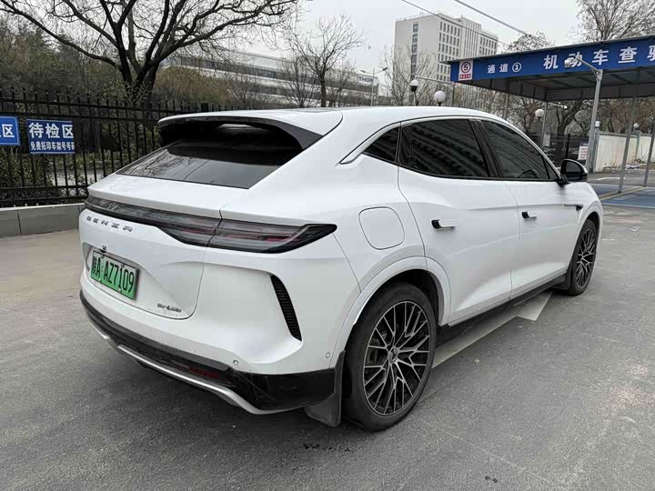 Фото 3 - Denza N7