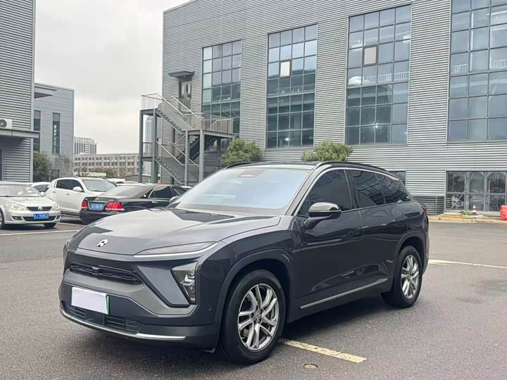 Фото 1 - Nio ES6