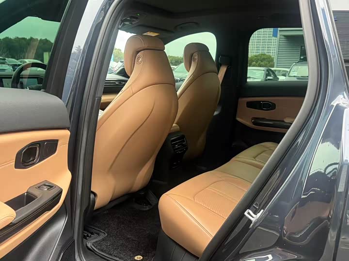 Фото 6 - Nio ES6