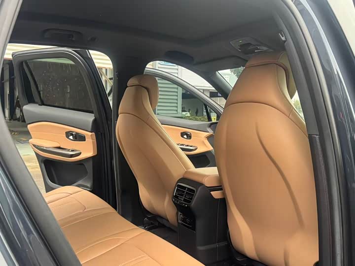 Фото 8 - Nio ES6