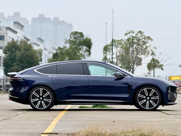 Фото 3 - Nio ET9