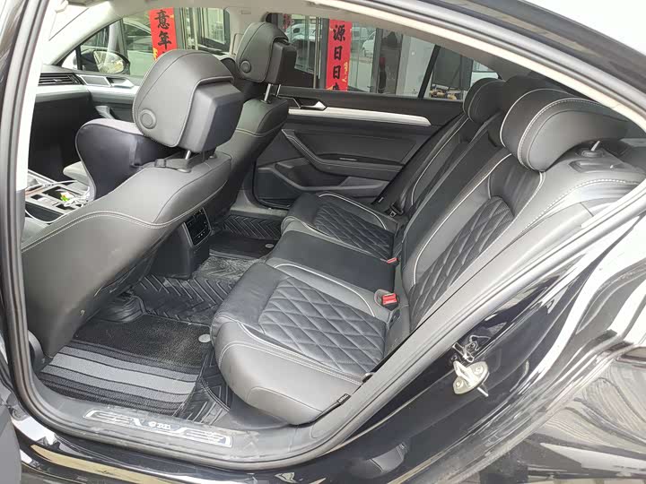 Фото 8 - Volkswagen Magotan GTE Hybrid