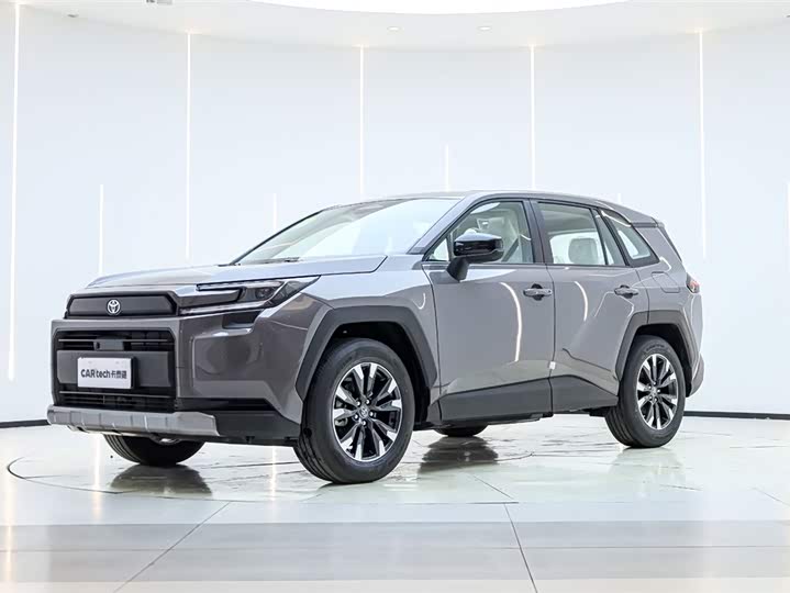 Фото 1 - Toyota RAV4