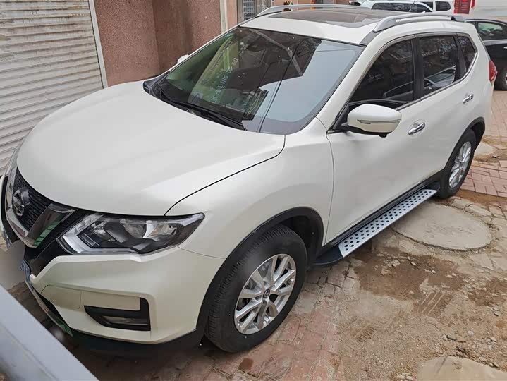 Photo 1 - Nissan X-Trail