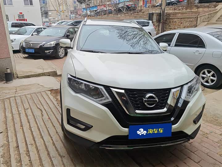 Photo 2 - Nissan X-Trail