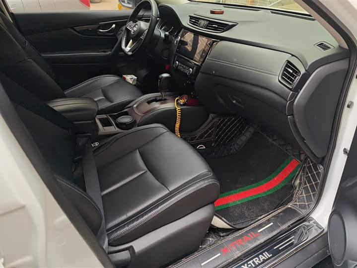 Photo 8 - Nissan X-Trail