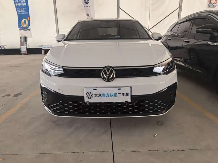 Photo 2 - Volkswagen Lavida