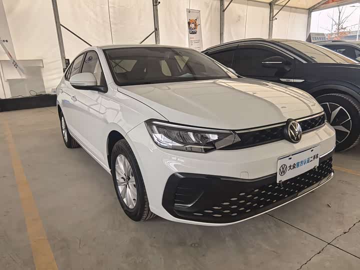 Photo 3 - Volkswagen Lavida