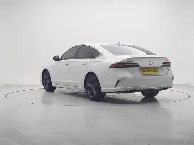 Фото 5 - Honda Inspire