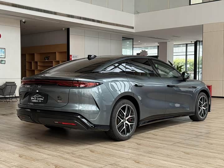 Фото 6 - BYD Han L