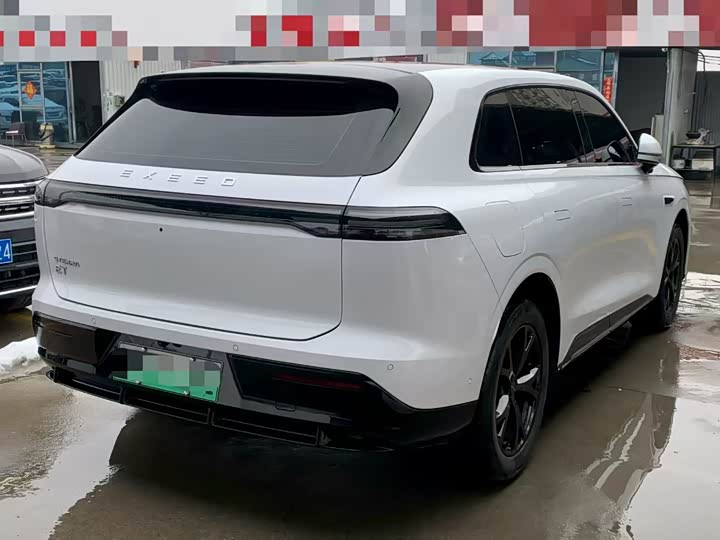 Фото 7 - Exeed Sterra ET