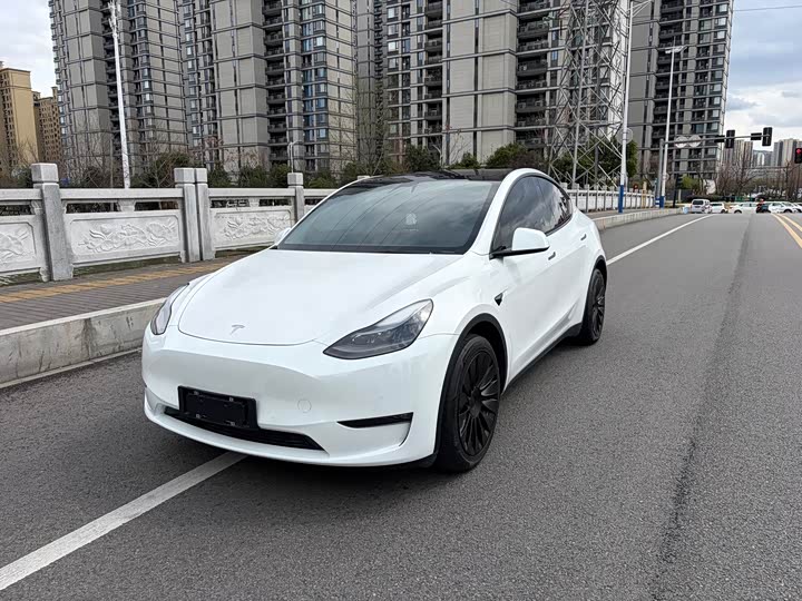 Photo 1 - Tesla Model Y