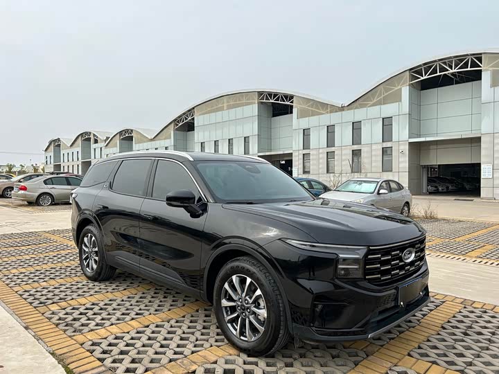 Фото 3 - Ford Edge