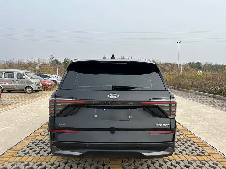 Фото 5 - Ford Edge