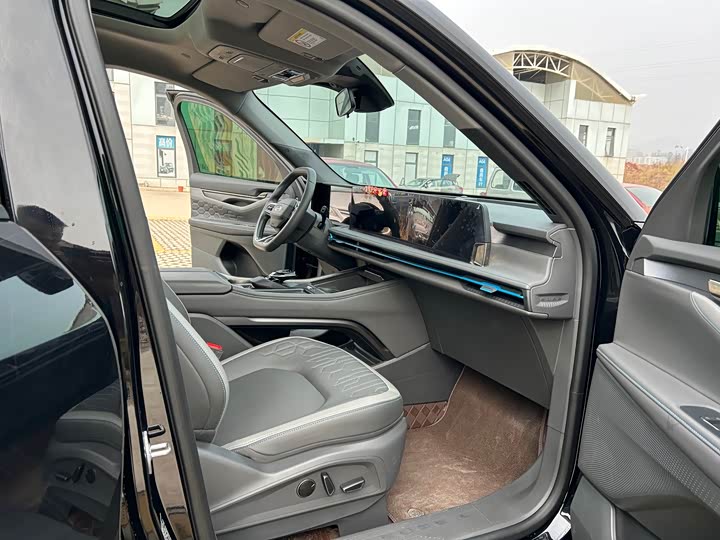 Фото 8 - Ford Edge