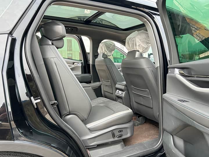 Фото 9 - Ford Edge