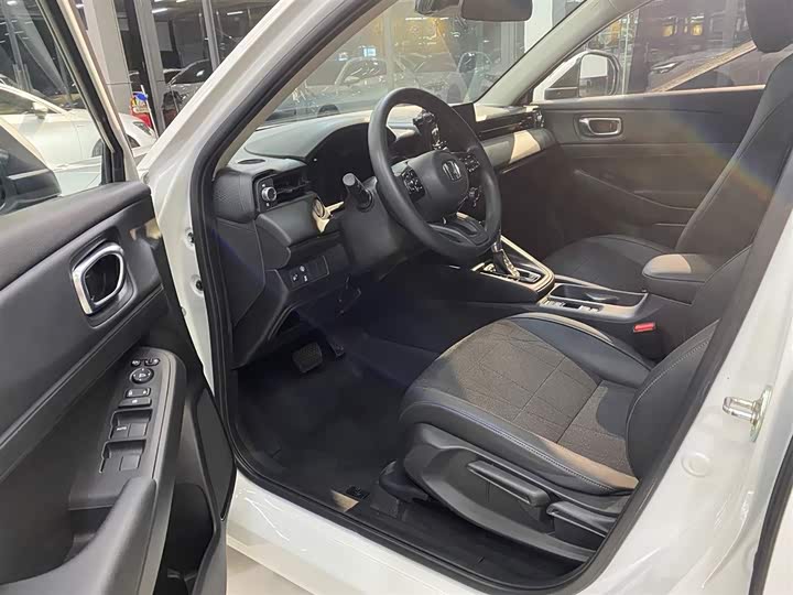 Фото 9 - Honda Vezel