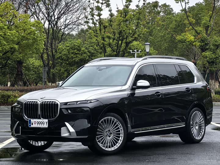 Фото 1 - BMW X7