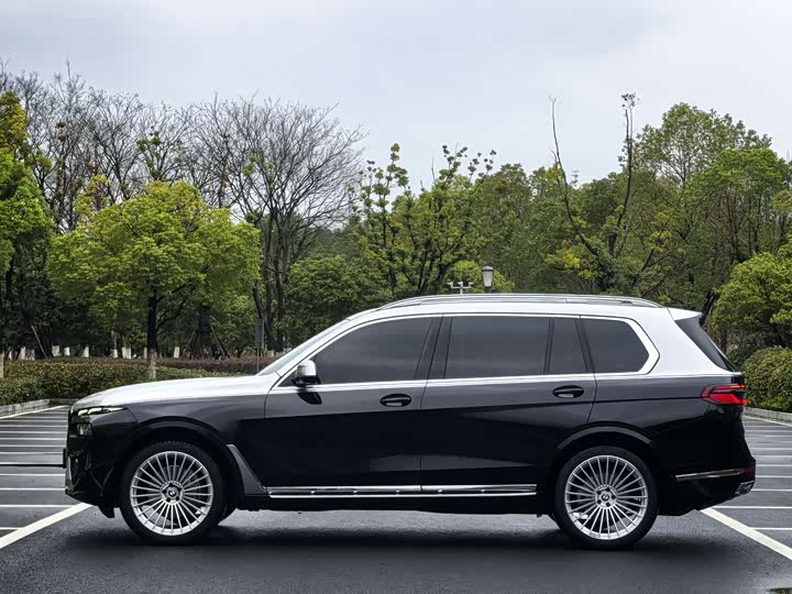 Фото 5 - BMW X7