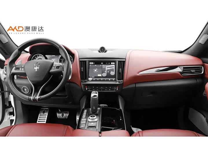 Фото 5 - Maserati Levante