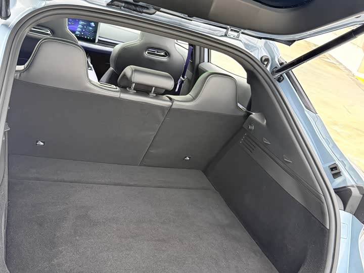 Фото 9 - Changan UNI-T