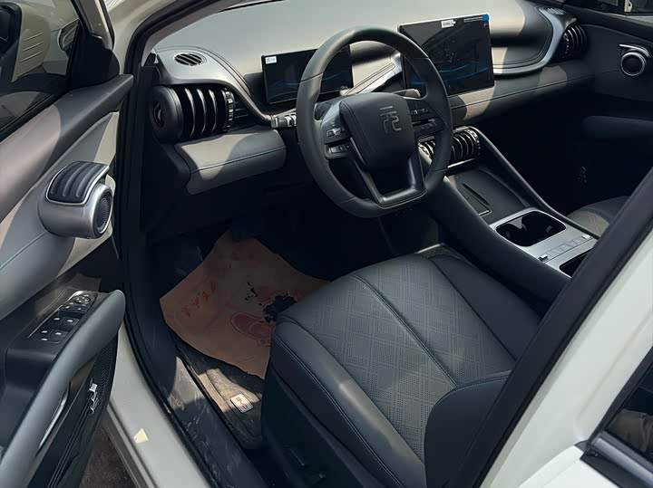 Фото 9 - BYD Yuan Plus