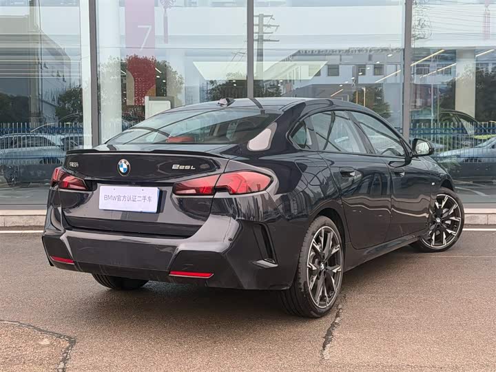 Photo 2 - BMW 2 Series