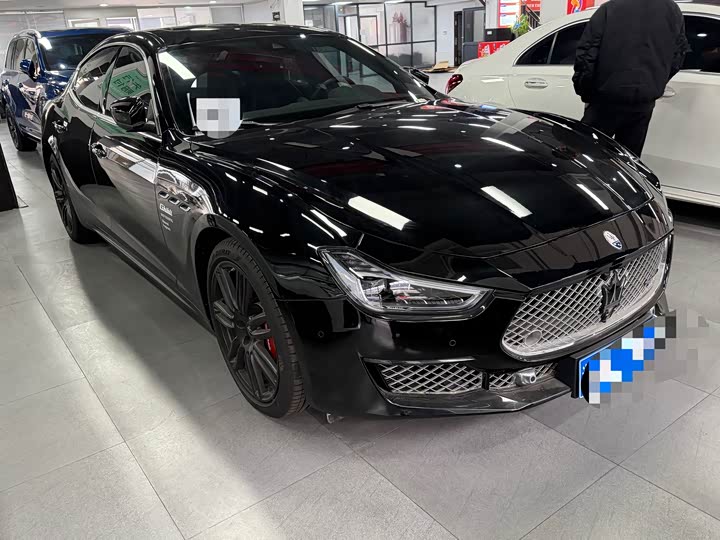 Photo 1 - Maserati Ghibli