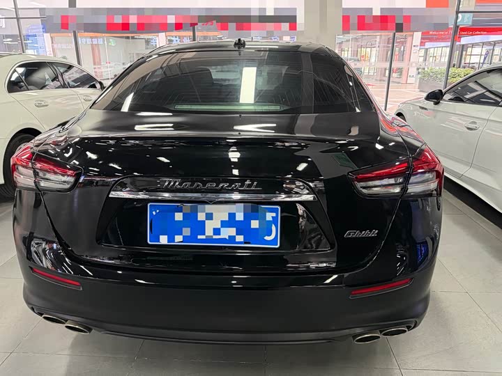 Photo 7 - Maserati Ghibli