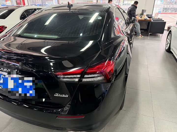 Photo 9 - Maserati Ghibli