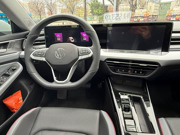 Photo 8 - Volkswagen Lamando L