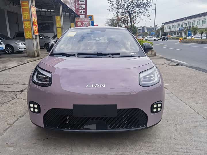 Фото 2 - GAC Aion UT