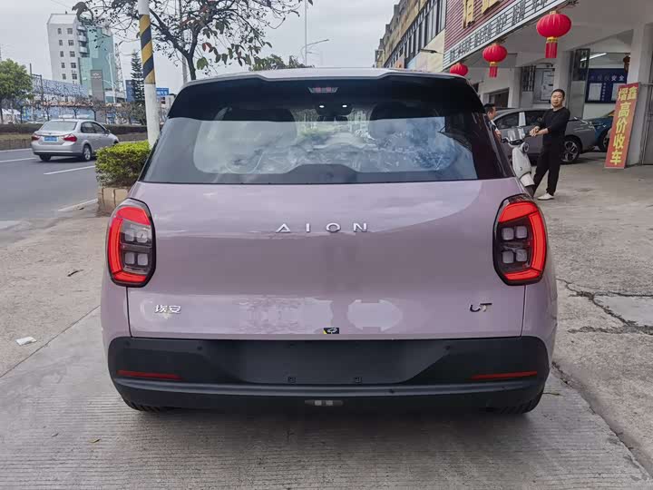 Фото 8 - GAC Aion UT