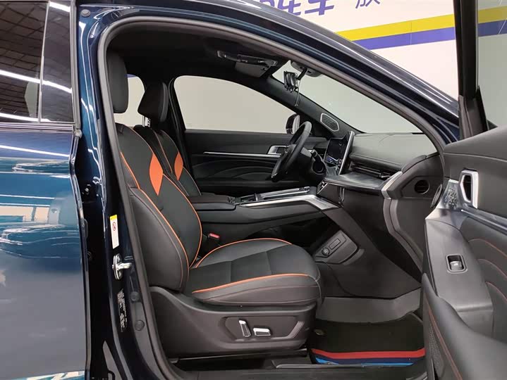 Фото 8 - Haval F7 (Monster)