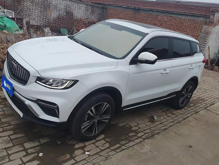 Фото 1 - Geely Atlas