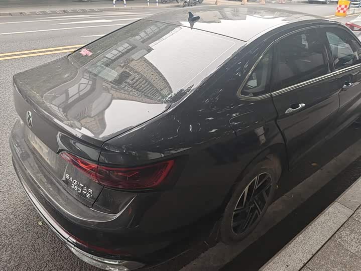 Photo 3 - Volkswagen Sagitar L