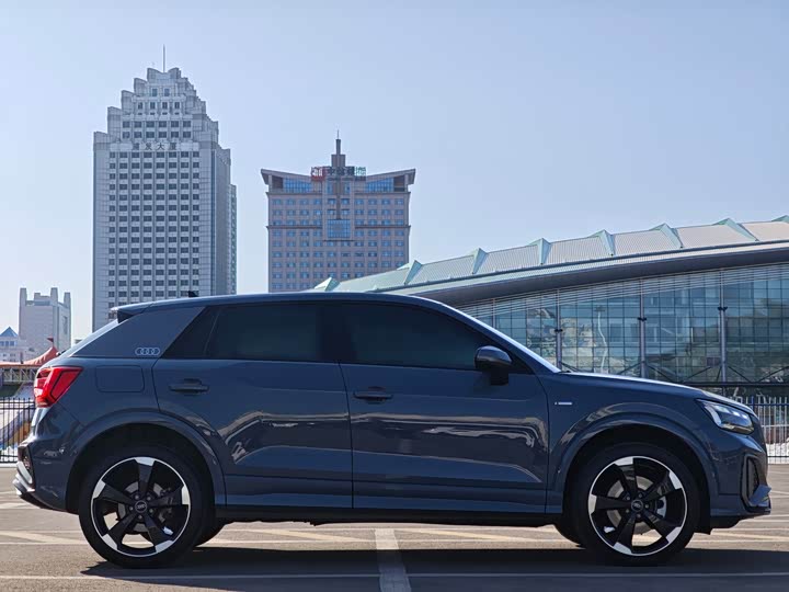 Фото 6 - Audi Q2L