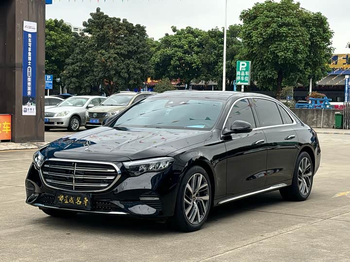 Photo 1 - Mercedes-Benz E-Class