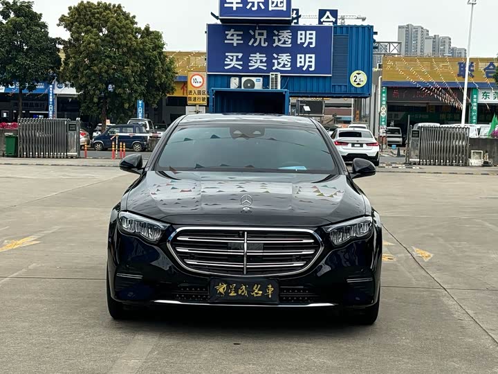 Photo 2 - Mercedes-Benz E-Class