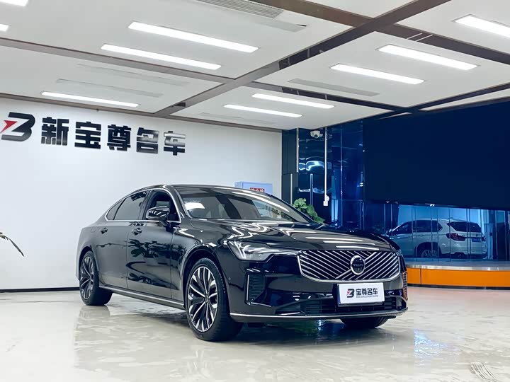 Фото 3 - Volvo S90