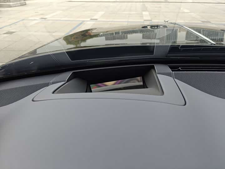 Фото 9 - Bentley Flying Spur