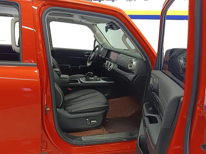 Фото 8 - Tank 300